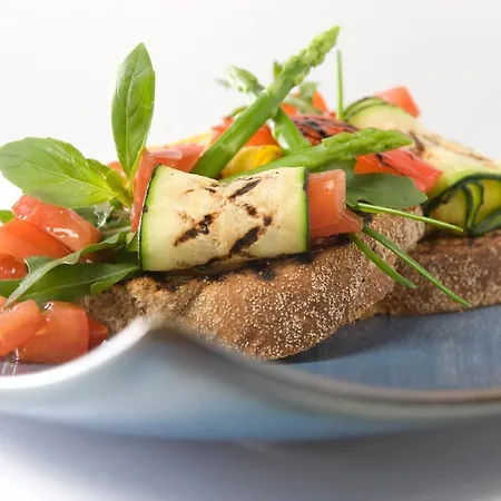 Landrop Bed & Breakfast 4*